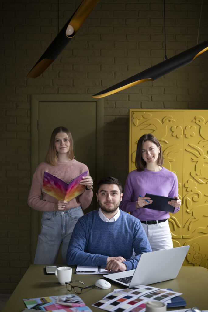 medium shot smiley colleagues working office medium shot smiley colleagues working office